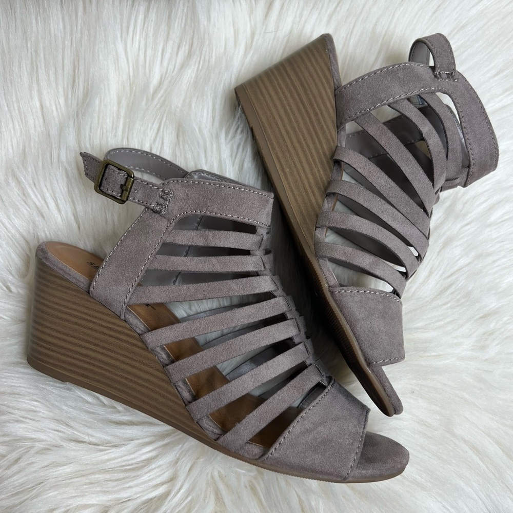 Seychelles Women's Faux Suede Strappy Wedge Sandals